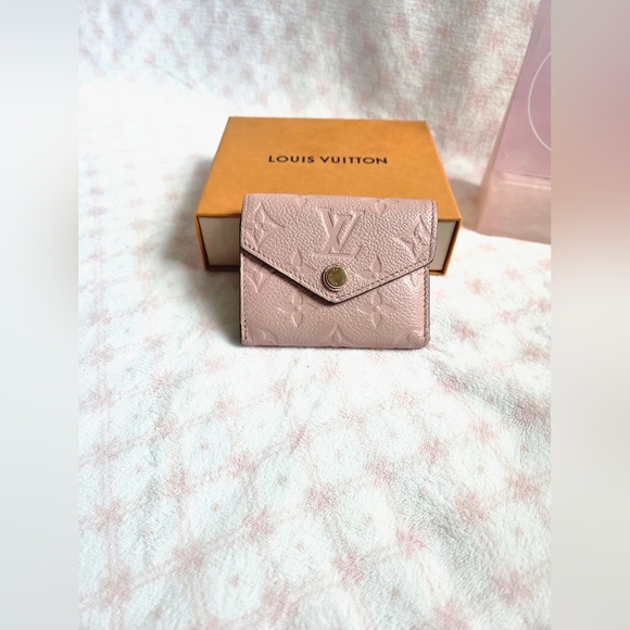 Louis Vuitton Zoe Wallet | Rose Poudre | Monogram Empreinte Leather - Picture 1 of 5
